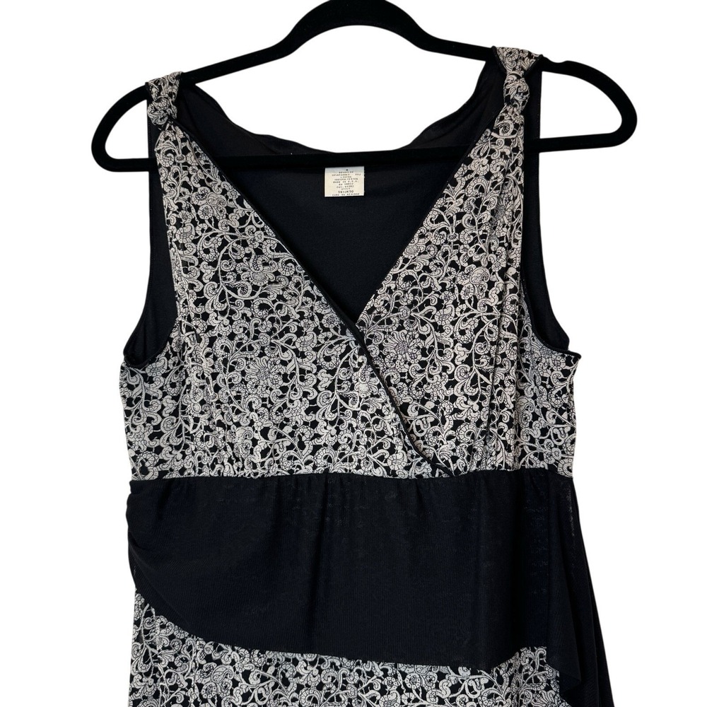 Max Studio Dress Women M 5912K50 Black White Paisley Handkerchief Hem Sleeveless - Picture 2 of 8